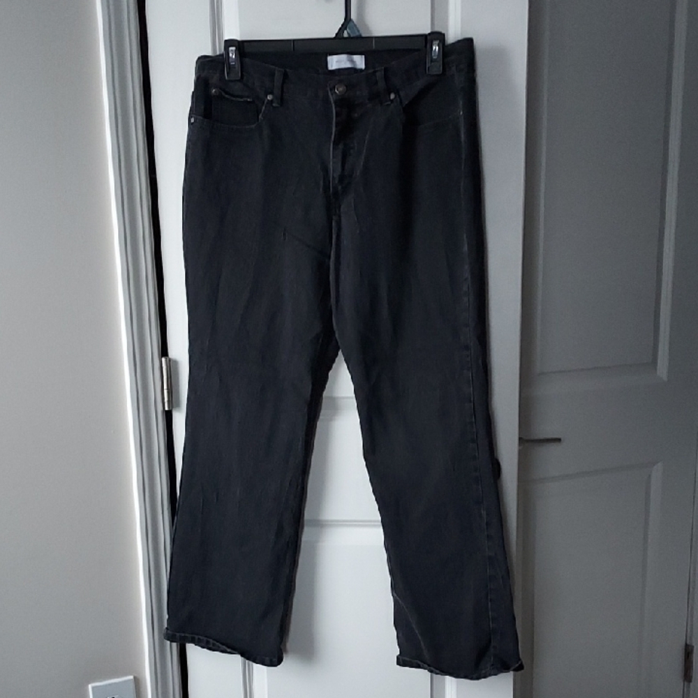 Jaclyn Smith Bkack Jeans 16